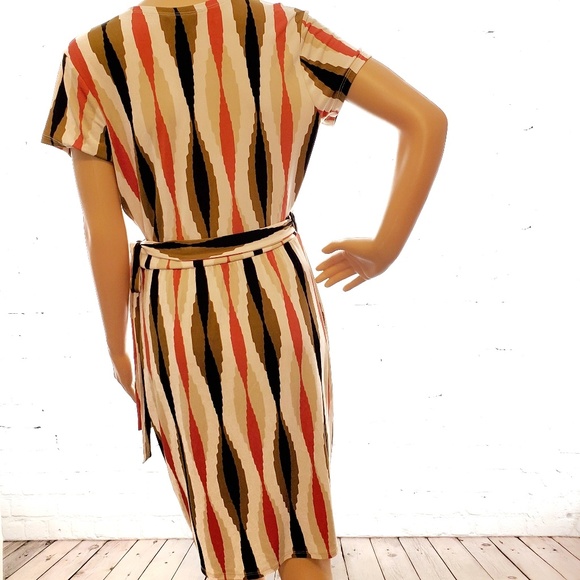 Banana Republic Mod Print Wrap Drezz - Picture 3 of 6